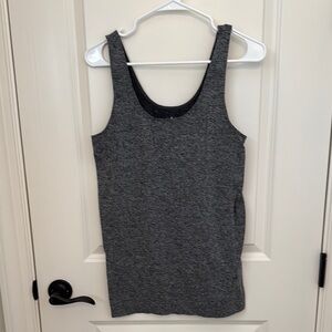 Lou & Grey Gray Sleeveless Fitted Tank‎ Top